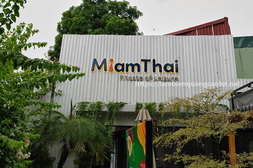 giá biển quảng cáo tôn sóng