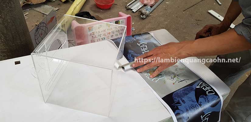 Hộp mica trong suốt