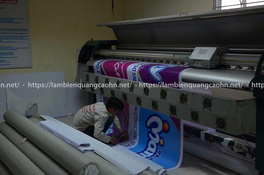 in bạt hiflex để làm biển cửa hàng, in bạt, biển bạt hiflex