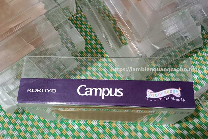 kệ mica để bàn