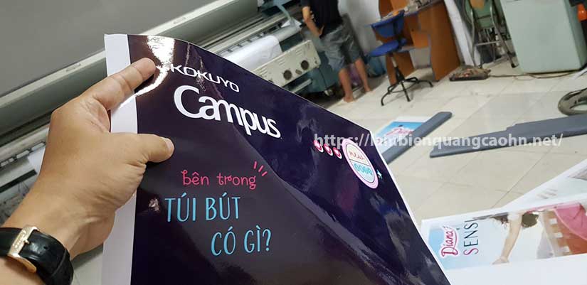 kệ mica để bàn