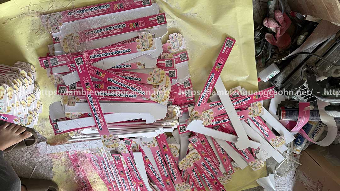 Kệ formex dạng khay