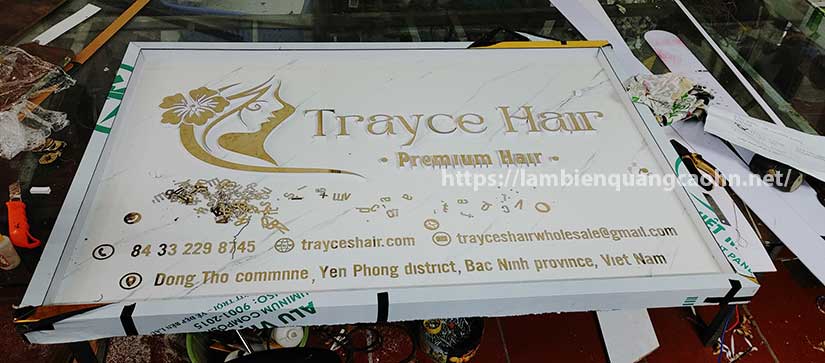 logo bán hàng online treo tường, logo live stream treo tường
