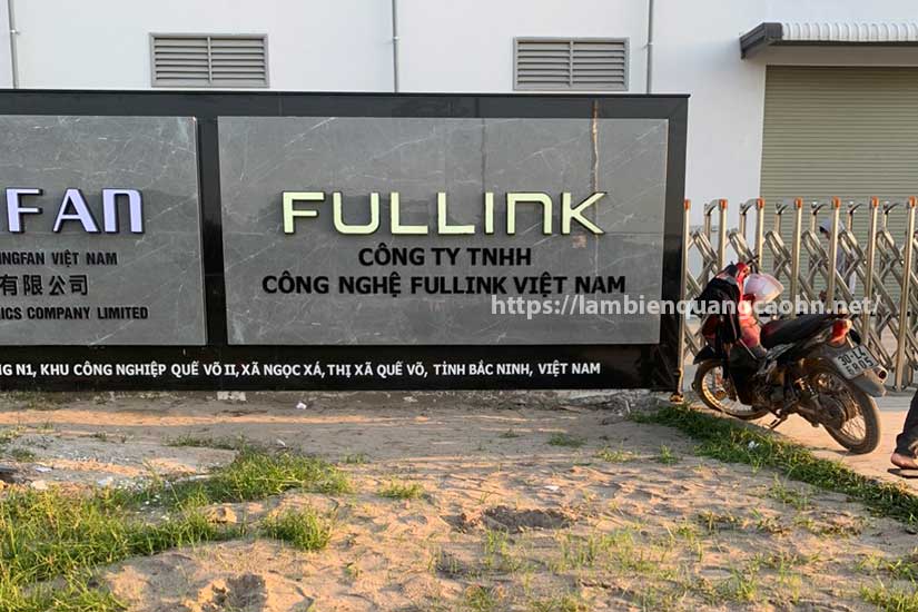 làm bảng tên công ty