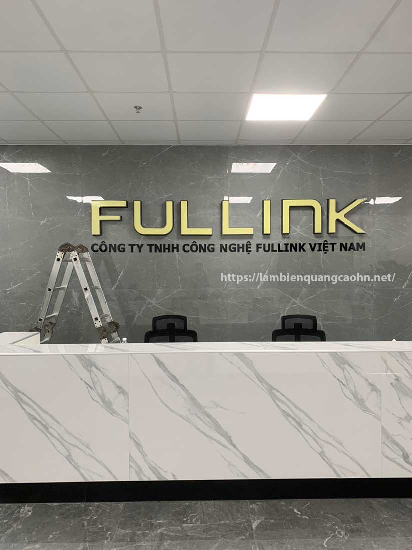 làm bảng tên công ty