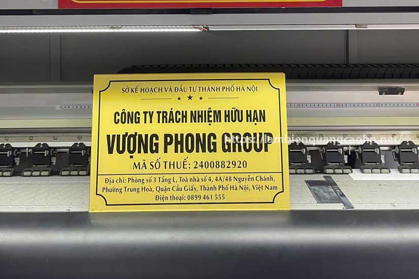 làm bảng tên công ty
