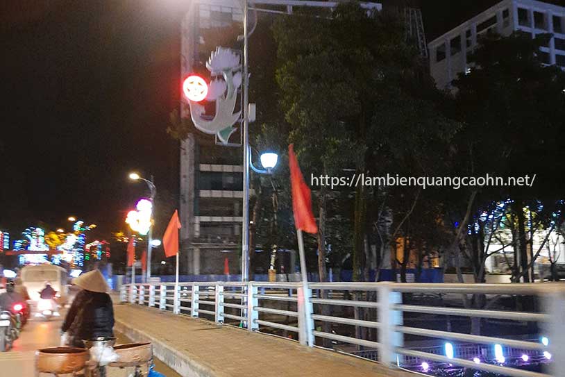 Biển quảng cáo LED, Biển vẫy LED, Biển led cột điện