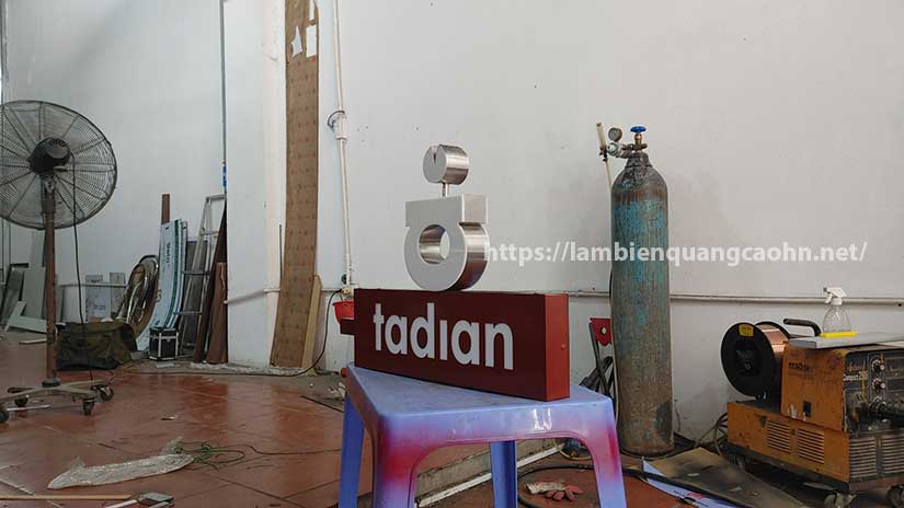 mẫu biển vẫy đẹp