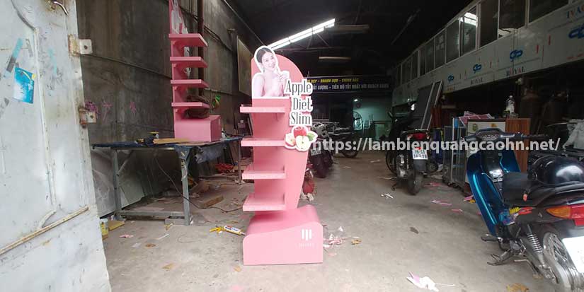 mẫu kệ trưng bày mỹ phẩm mini