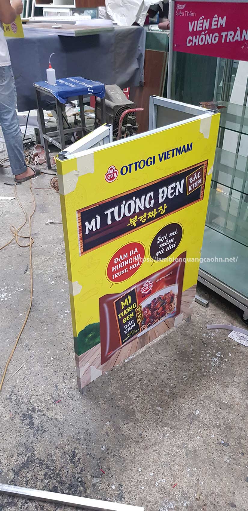 sản xuất POSM lắp ghép