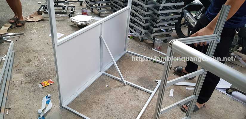 sản xuất POSM lắp ghép