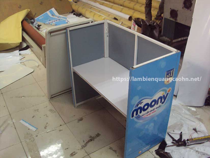sản xuất POSM lắp ghép