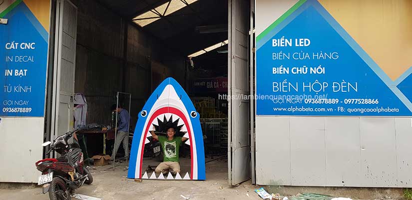 standee hình người, standee die cut, mô hình siêu anh hùng, standee thiếu nhi