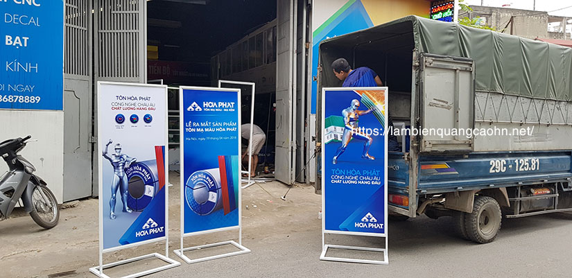 standee chân sắt ngoài trời, chân standee sắt ngoài trời, standee sắt, standee ngoài trời, standee khung sắt 