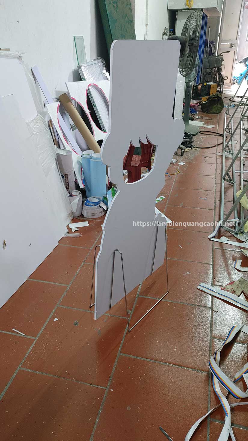 standee die cut; standee quảng cáo