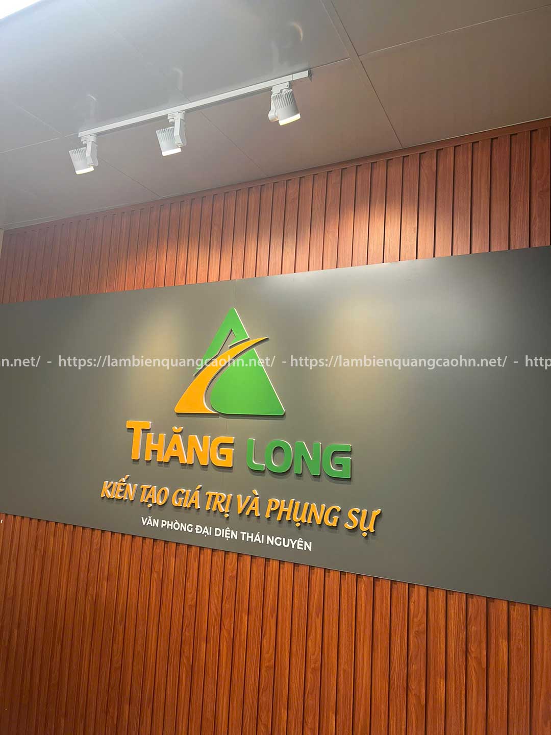 Thi công văn phòng công ty