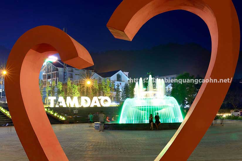 trang trí góc check in bằng chữ nổi 3D