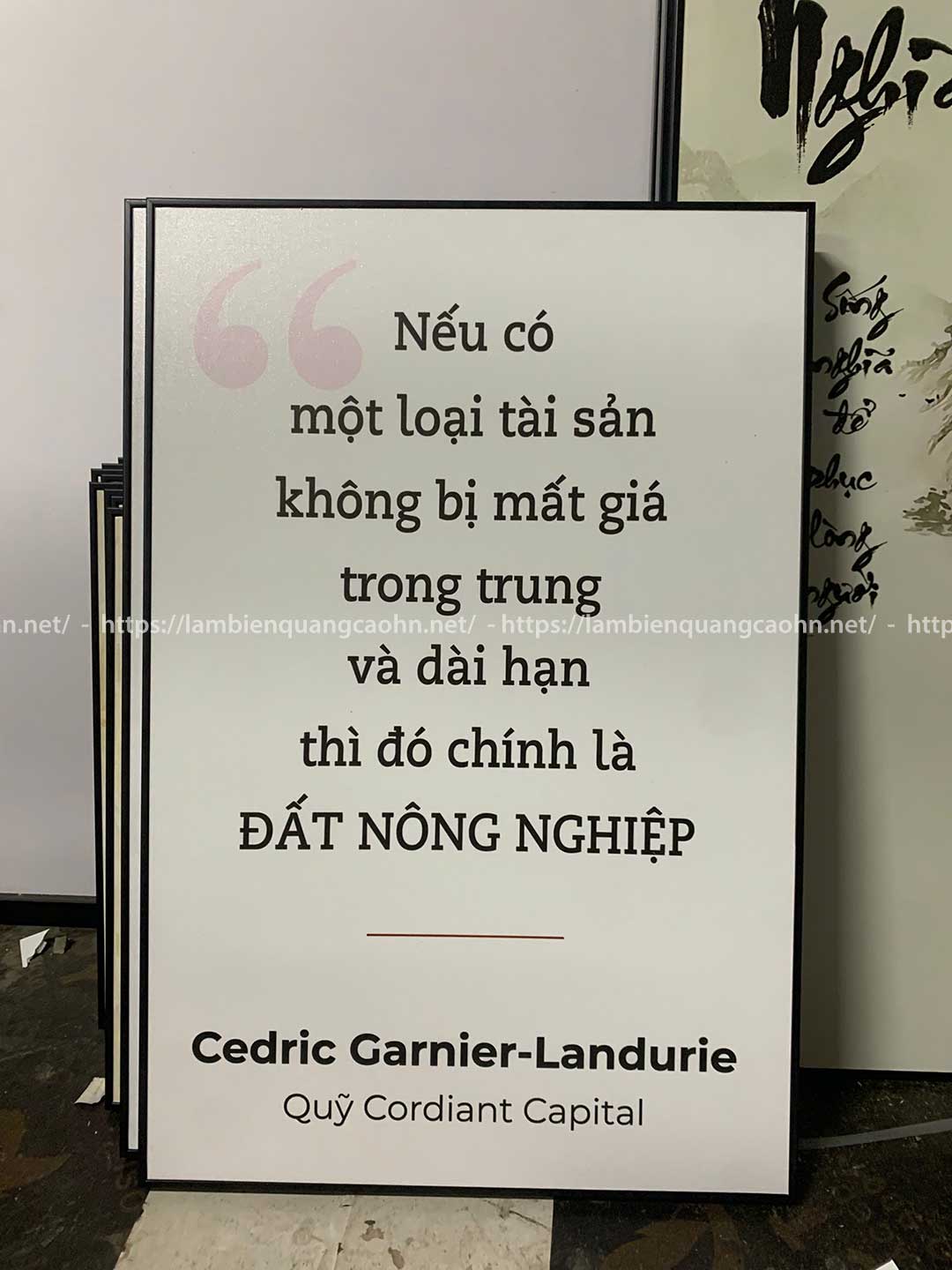 Tranh treo tường công ty
