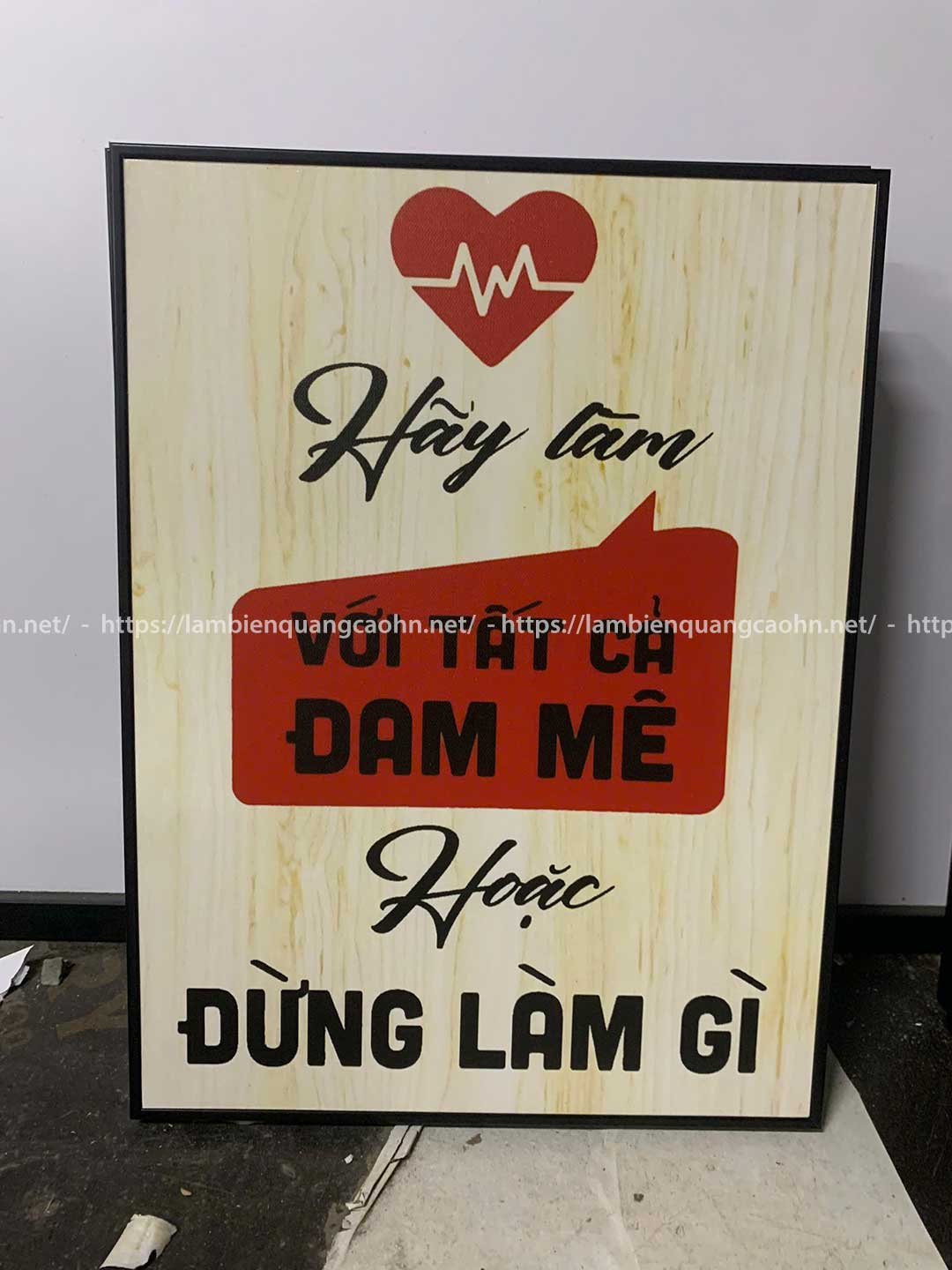 Tranh treo tường công ty
