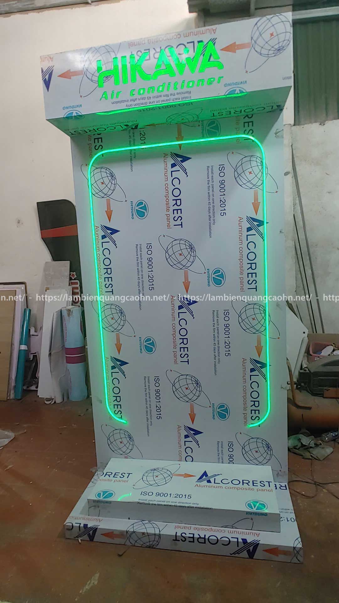 Kệ trưng bày điều hòa