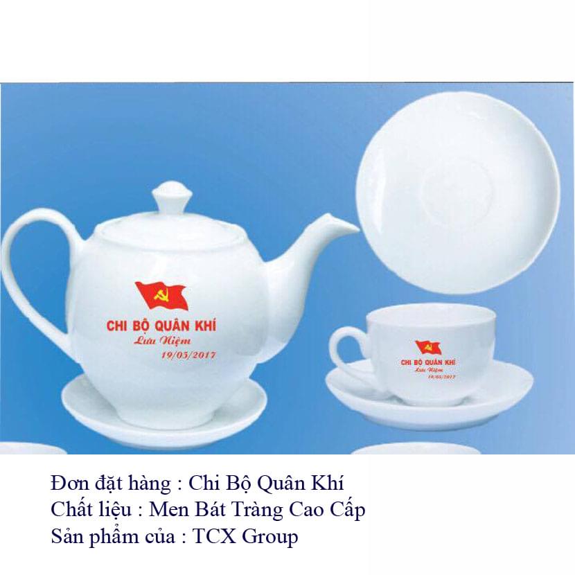Sự kết hợp giữa vẻ đẹp truyền thống và hiện đại của ấm chén bát tràng in logo