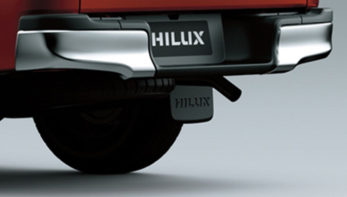 Cản sau ToyotaHilux2.8G4x4MT