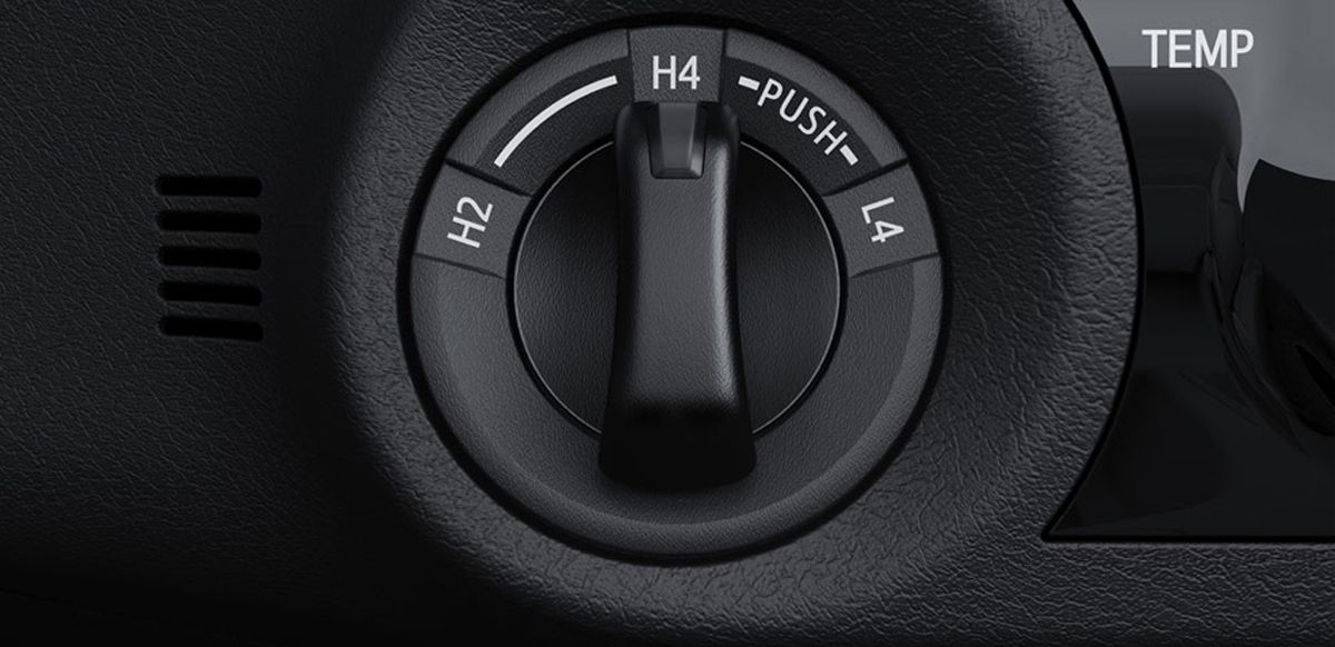 Hệ-thống-gài-cầu-điện-tử-ToyotaHilux2.8G4x4MT