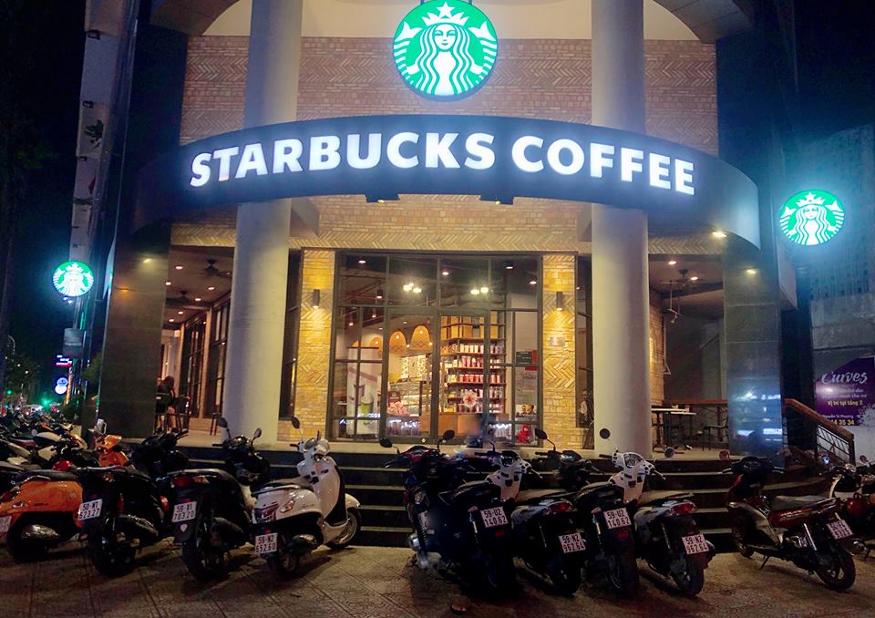 HOÀN THÀNH LẮP ĐẶT CỬA HÀNG STARBUCKS NGUYỄN TRI PHƯƠNG