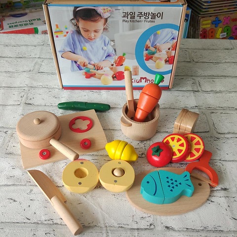 đồ chơi gỗ cho bé gái