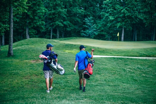 10 loại phụ kiện mọi golfer chuyên nghiệp không bao giờ quên khi ra sân