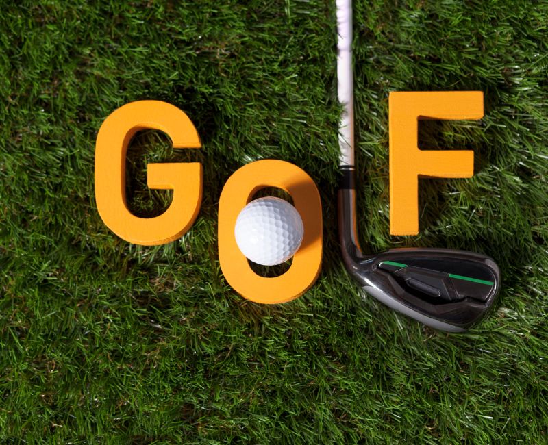 Bóng golf nổi là gì? Sử dụng bóng nổi hay chìm là tốt nhất? 