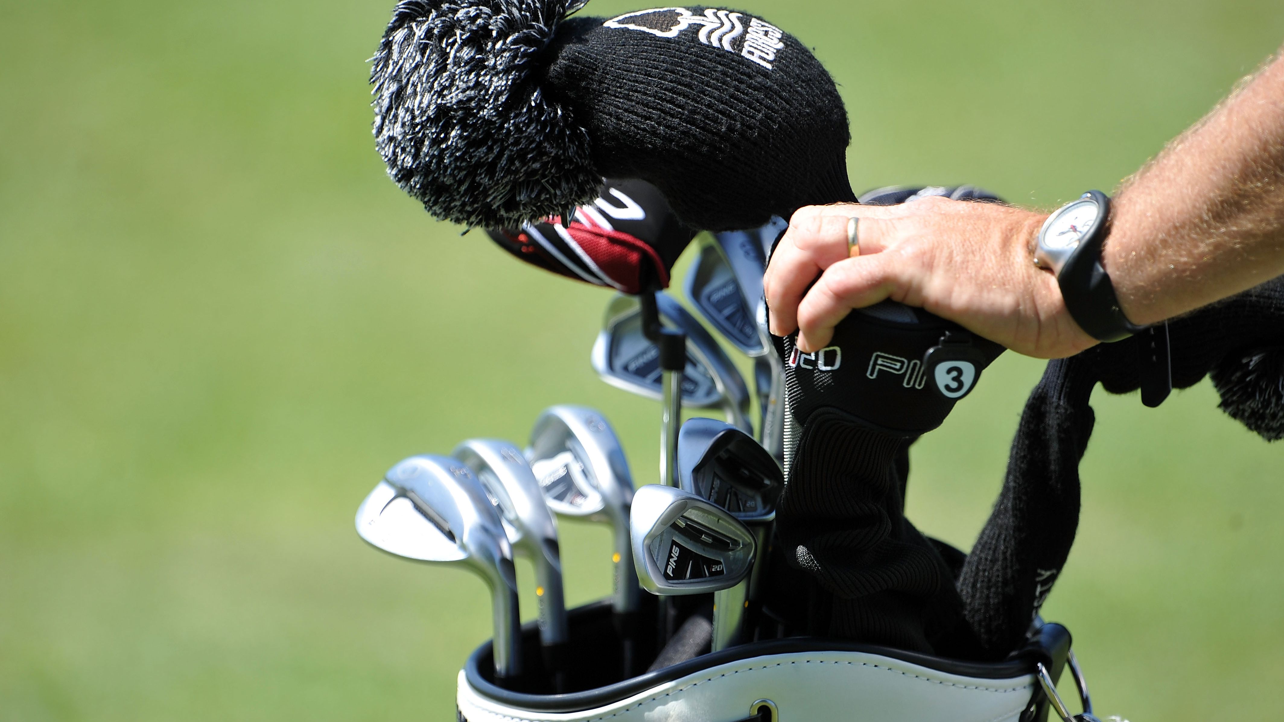 Phân Biệt Các Loại Gậy Trong Bộ Gậy Golf ( kèm Video) Phân Biệt Các Loại Gậy Trong Bộ Gậy Golf ( kèm Video)