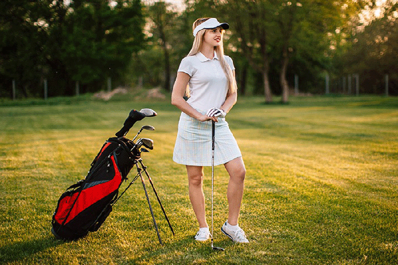 Cách chọn áo golf nữ sao cho vừa tôn dáng vừa thoải mái nhất