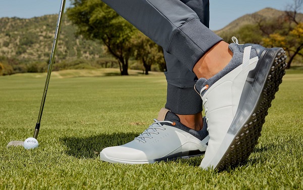 Giầy golf ECCO có tốt hay không?