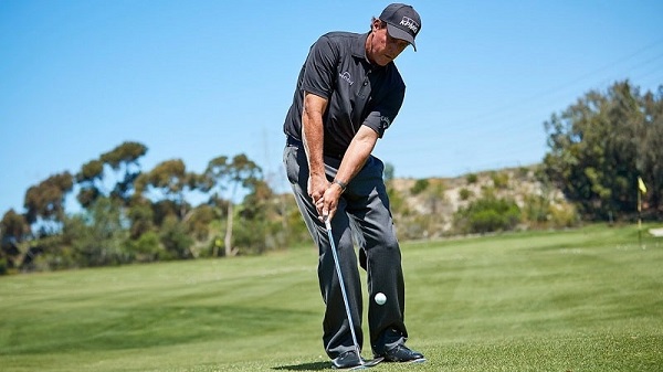lưu ý khi thực hiện kỹ thuật chipping golf