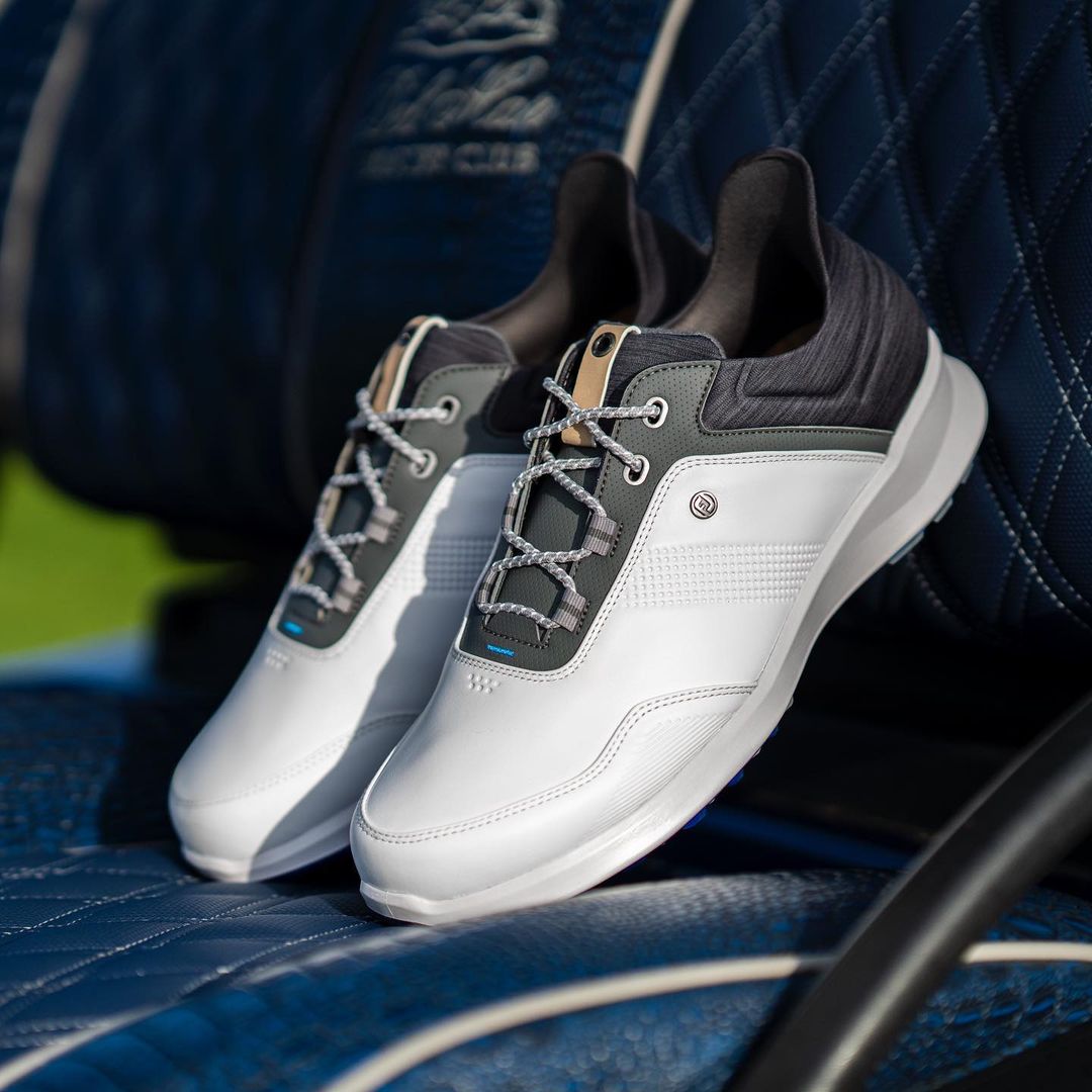 【新品未使用】FOOTJOY ゴルフシューズ stratos サイズ7.5 新品未使用】FOOTJOY ゴルフシューズ stratos サイズ7.5 FootJoy