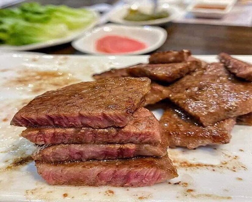 GÓC CHIA SẺ :  5 BƯỚC CHẾ BIẾN BEEF STEAK NGON NHỨC NÁCH