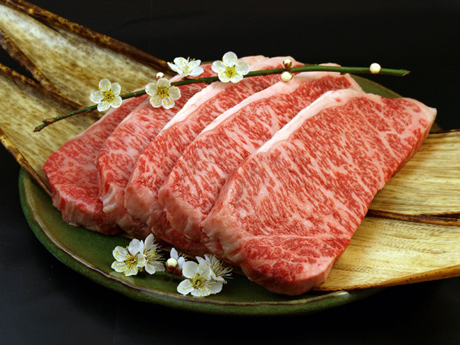 Cách làm bít tết bò Wagyu ngon tại nhà