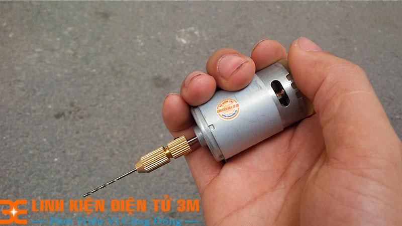 Khoan Mini Siêu Khỏe chế từ Động Cơ 335 và Phụ Kiện V1 1