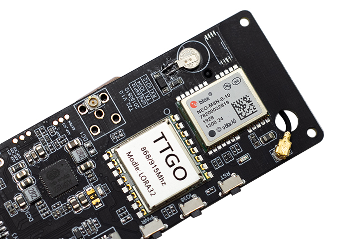 Module-Bluetooth-TTGO-T-Beam-ESP32-WiFi-32-GPS-NEO-M8N-LORA-32