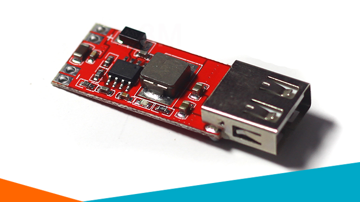 Mặt trên của module buck dc-dc đầu ra usb