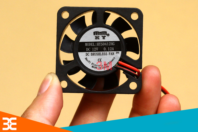 Quạt Tản Nhiệt Mini 4x4x1cm 12VDC  2