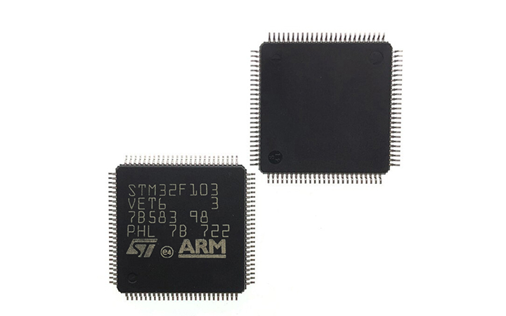 STM32F103VET6 