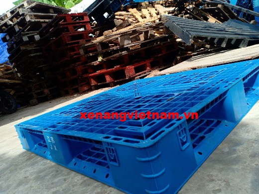 Pallet nhựa Đài Loan  1100x1100x150
