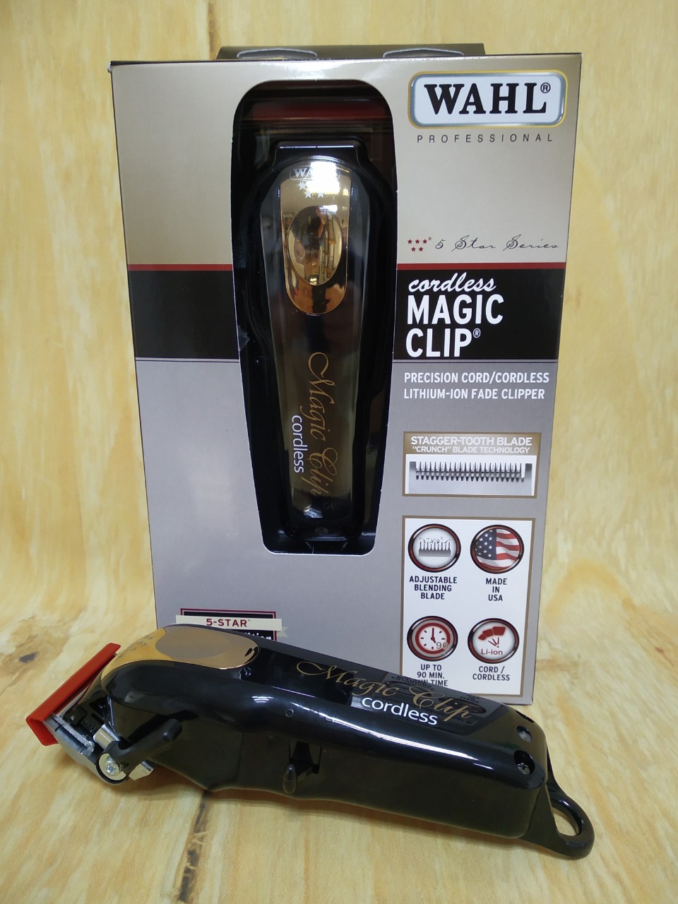 Tông đơ cắt tóc Wahl Magic gold bản 8 cữ thép | Đồ nghề cắt tóc Tông đơ cắt tóc Wahl Magic gold bản 8 cữ thép | Đồ nghề cắt tóc