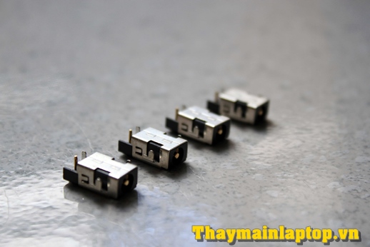 Đầu nguồn DELL 5560