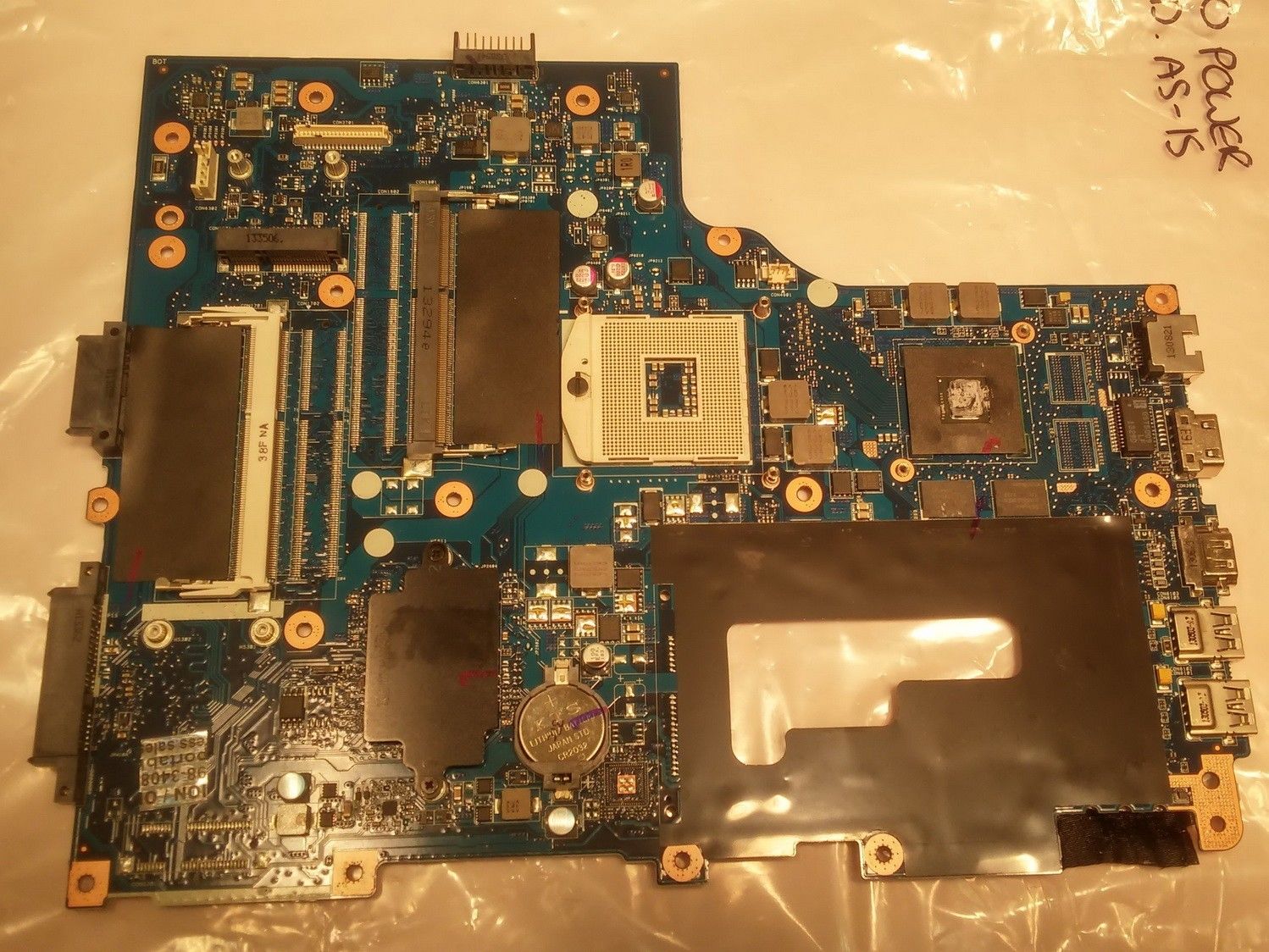 Main Acer TravelMate P273-MG