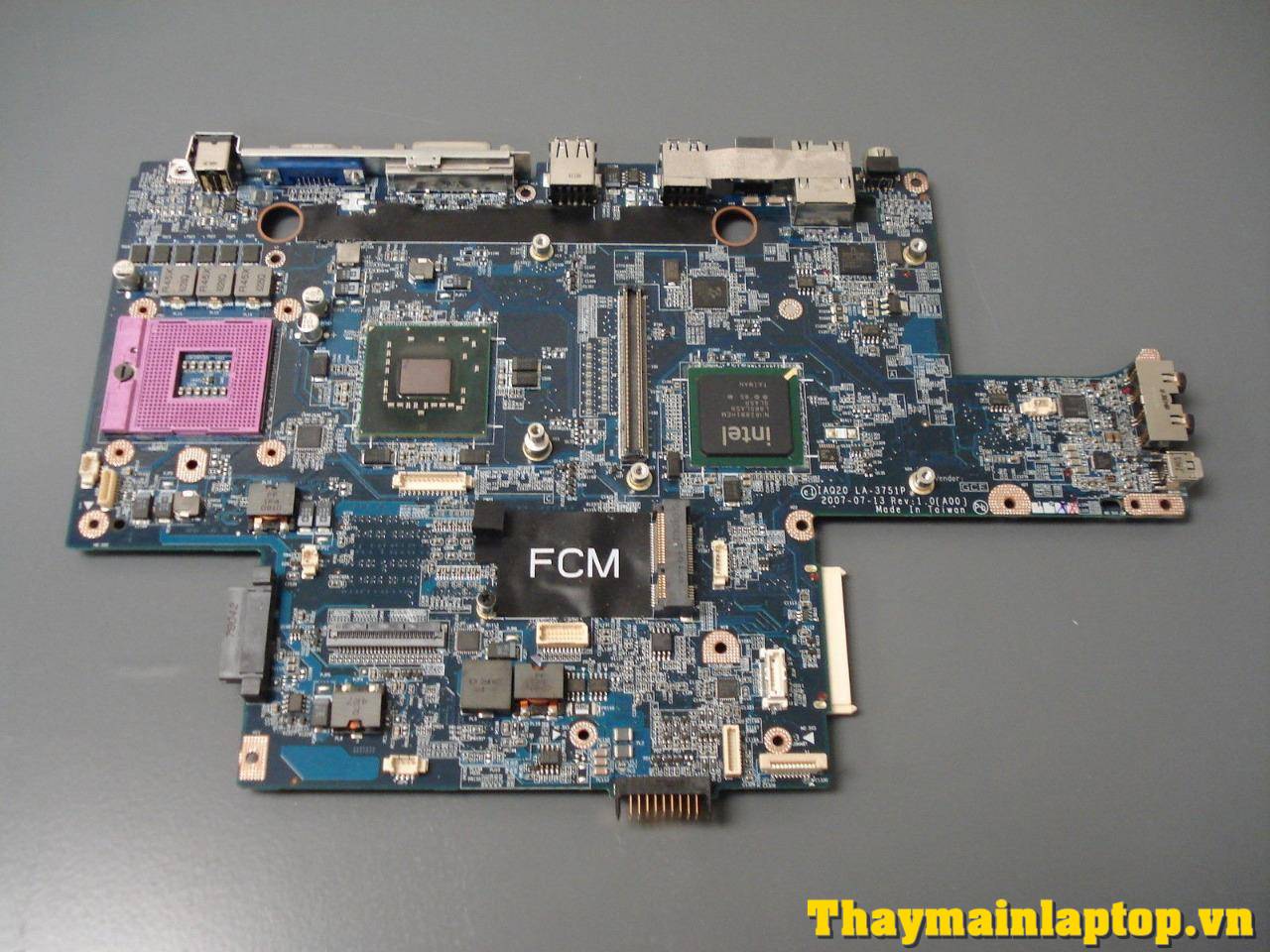 Main Dell Precision M6300