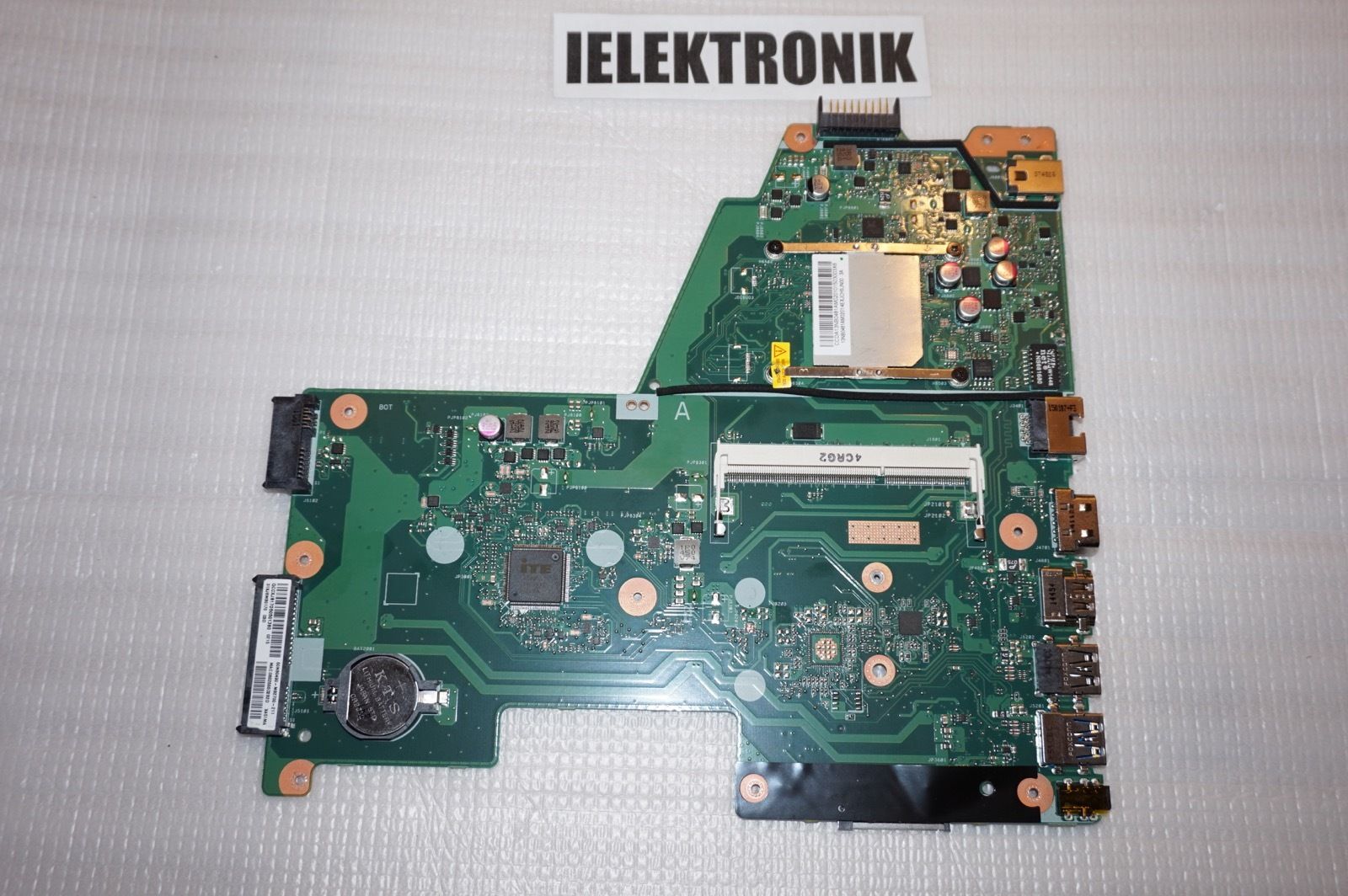 Main Asus F451C Core i3 VGA Share