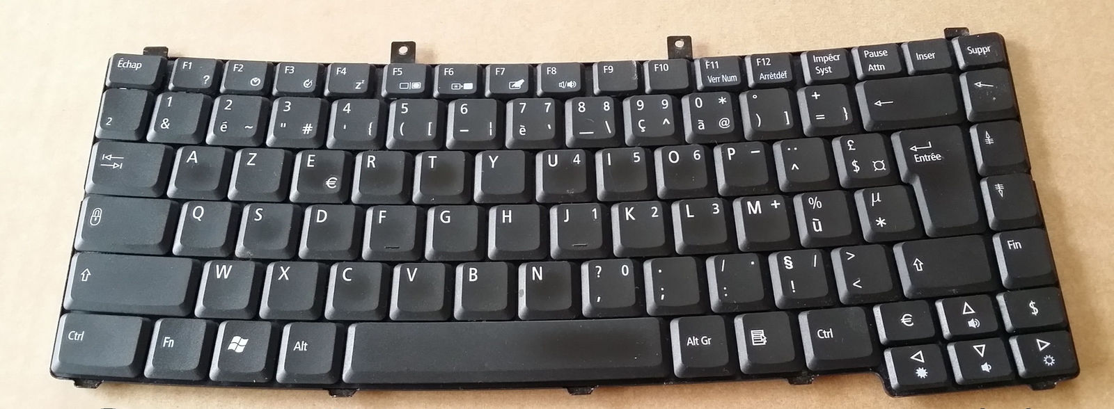 Thay bàn phím Acer TraveMate 8200